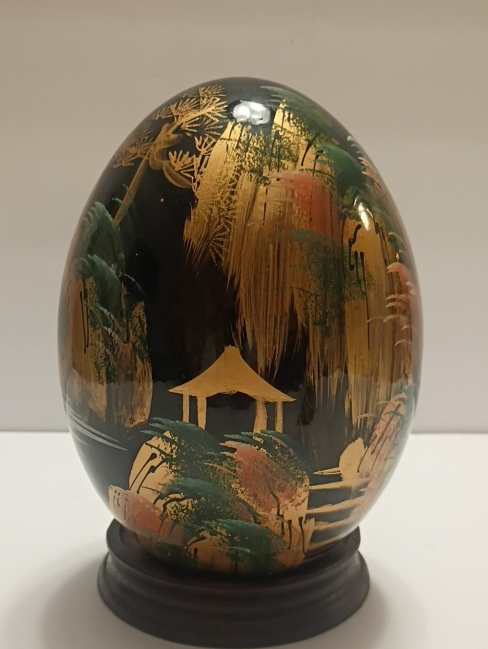 Hand-Painted Asian Chinese Black & Gold Decorative Egg Sculpture Waterfall Large